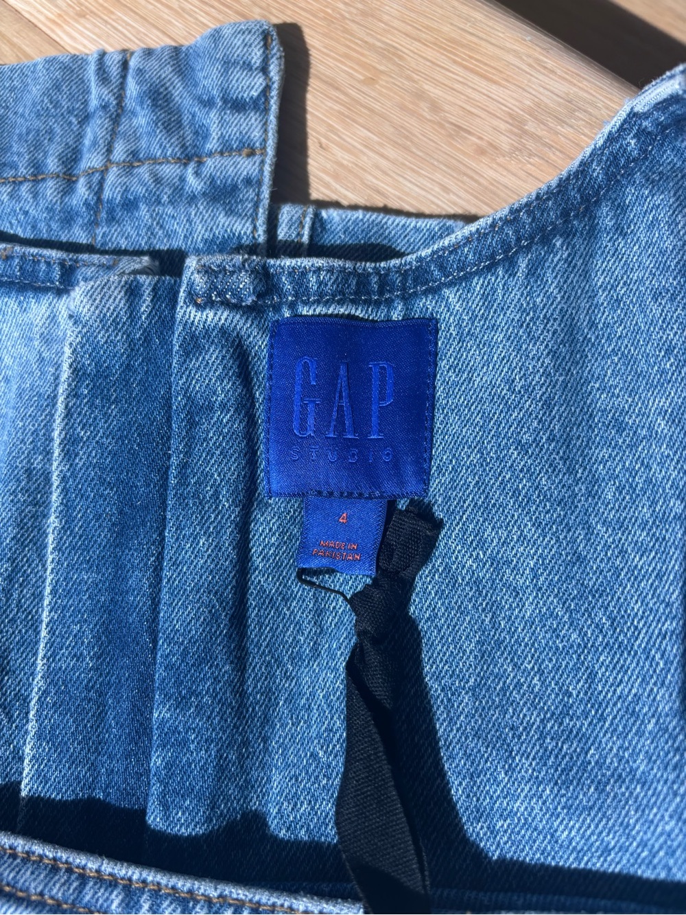 GAP Blue Denim Sleeveless Dress - Picture 4 of 6